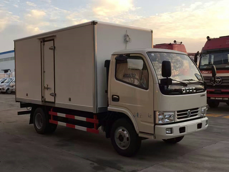 東風(fēng)國五4米2冷藏車