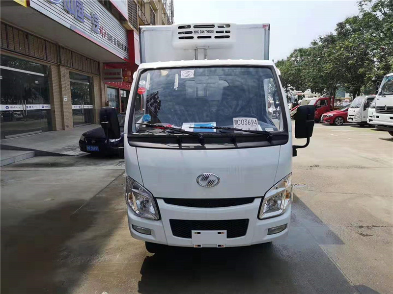 躍進(jìn)小福星國(guó)六3米26冷藏車價(jià)格