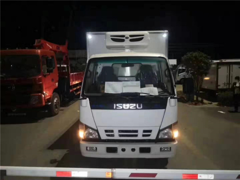 五十鈴600P 4米2醫(yī)療廢物轉(zhuǎn)運(yùn)車(chē)價(jià)格