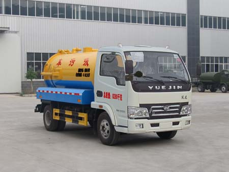 程力威牌CLQ5080GXW4NJ型吸污車